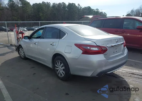 2018 Nissan Altima 2.5 S z USA, uszkodzony, nr VIN 1N4AL3AP1JC174805